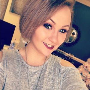 Meet your Posher, Deanna